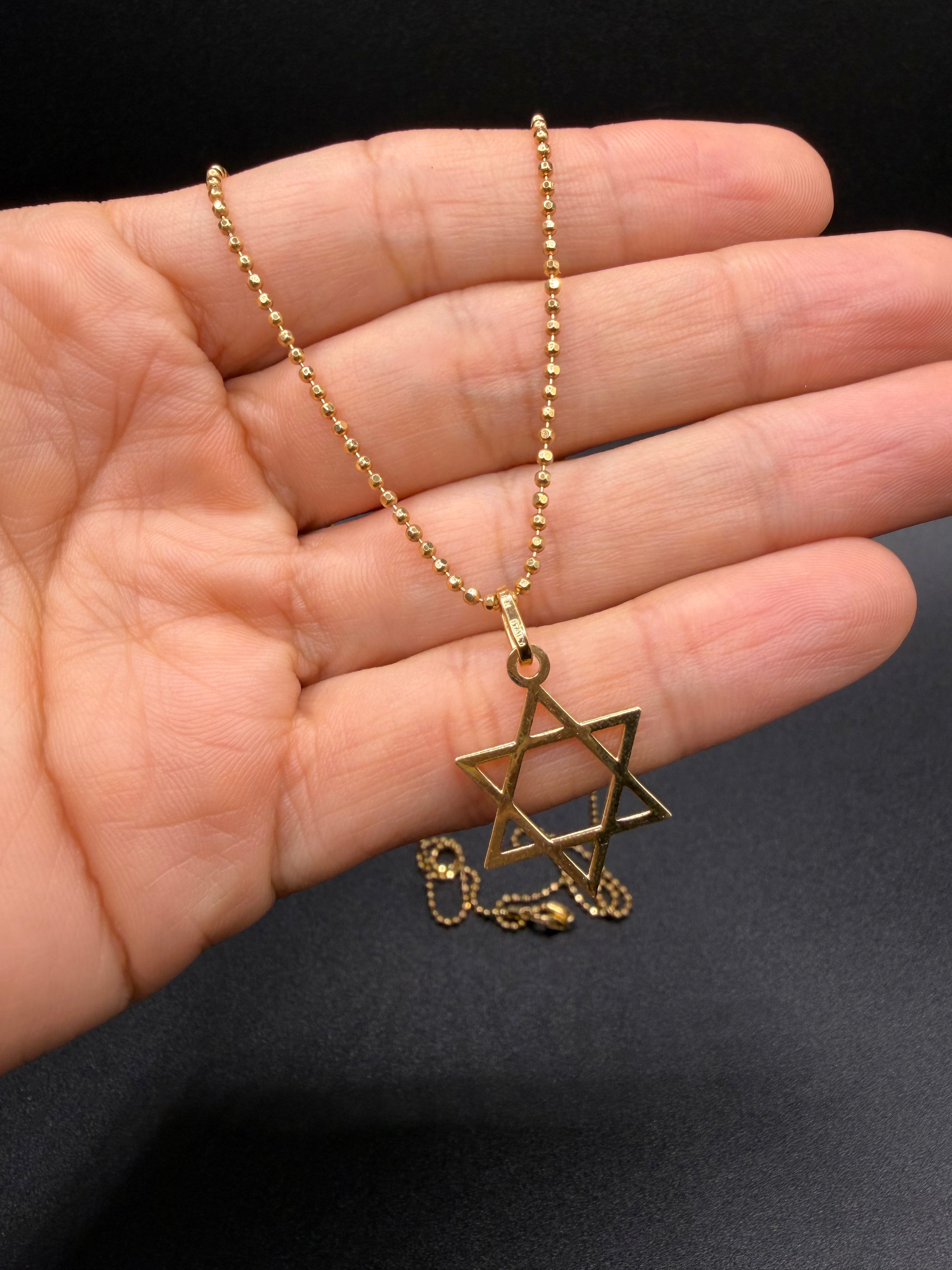 Cadena tipo militar y dije Estrella