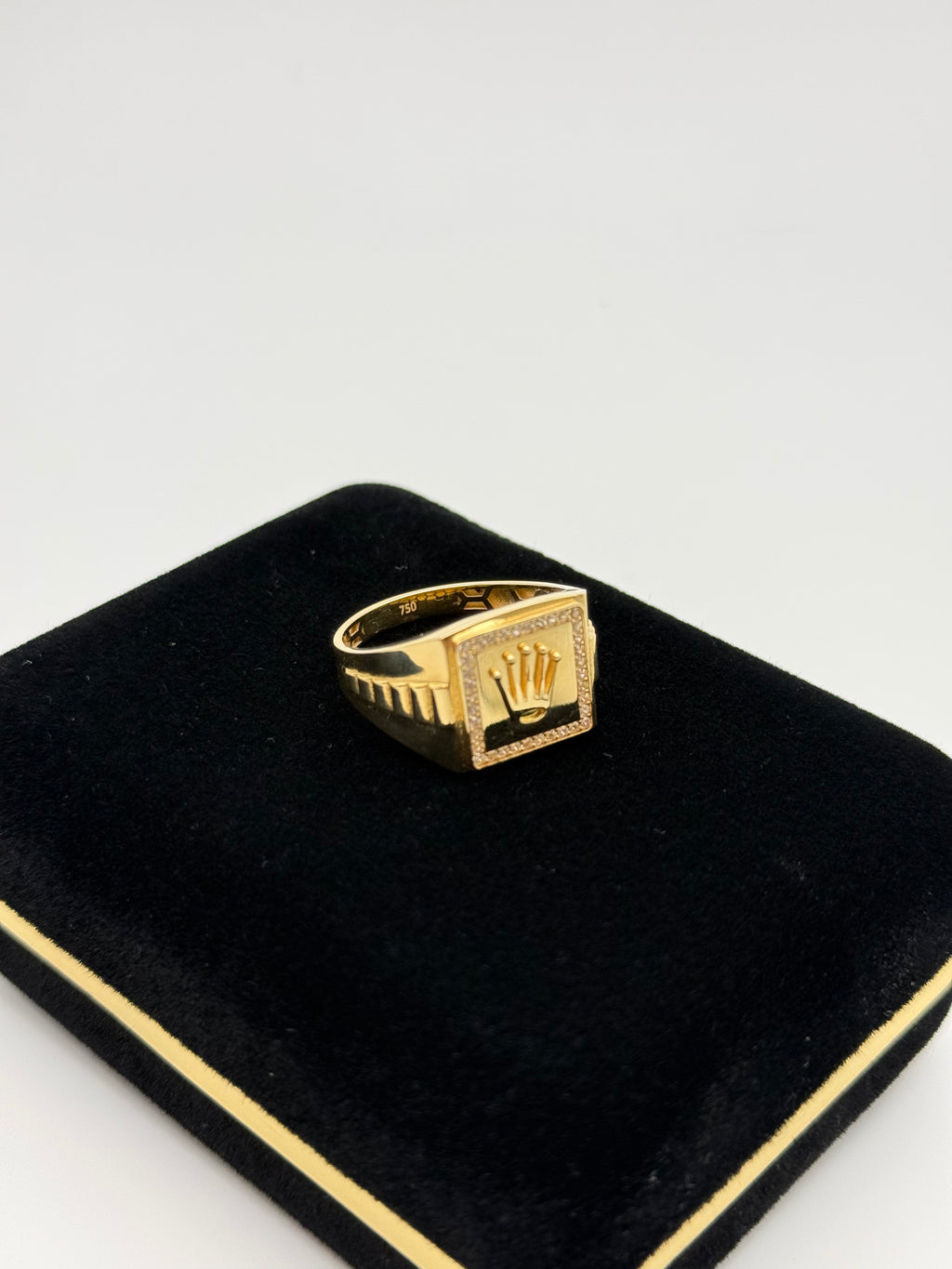 18K Italian Gold Crown R.X Square Ring with White Zirconia – 4.08 g