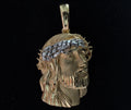 Dije Rostro Cristo Oro Blanco y Amarillo 18K Italiano 2.75  g