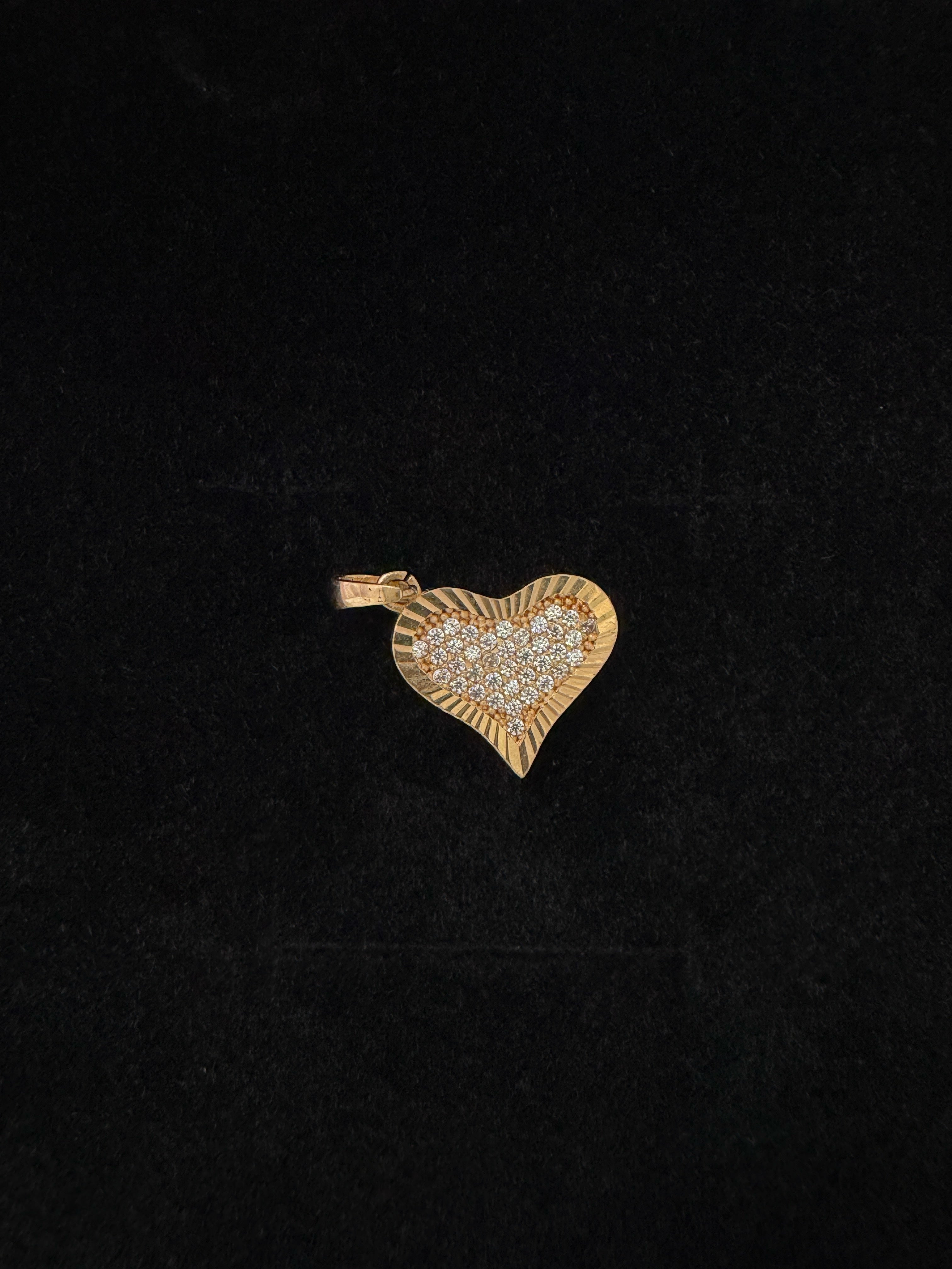 Dije Corazon Zirconias Blancas Oro 18K Italiano 1.35 g