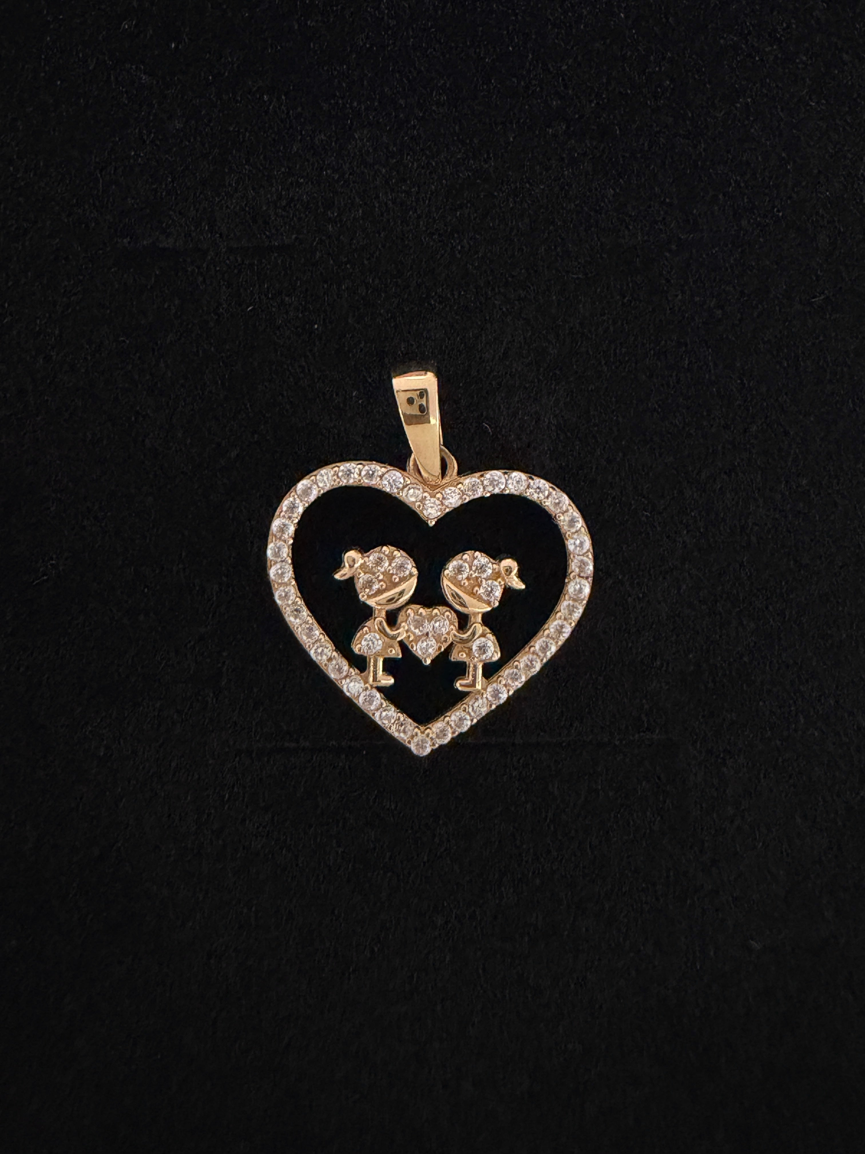 Dije Corazon 2 Niñas Zirconias Blancas Oro 18K Italiano 1.71 g
