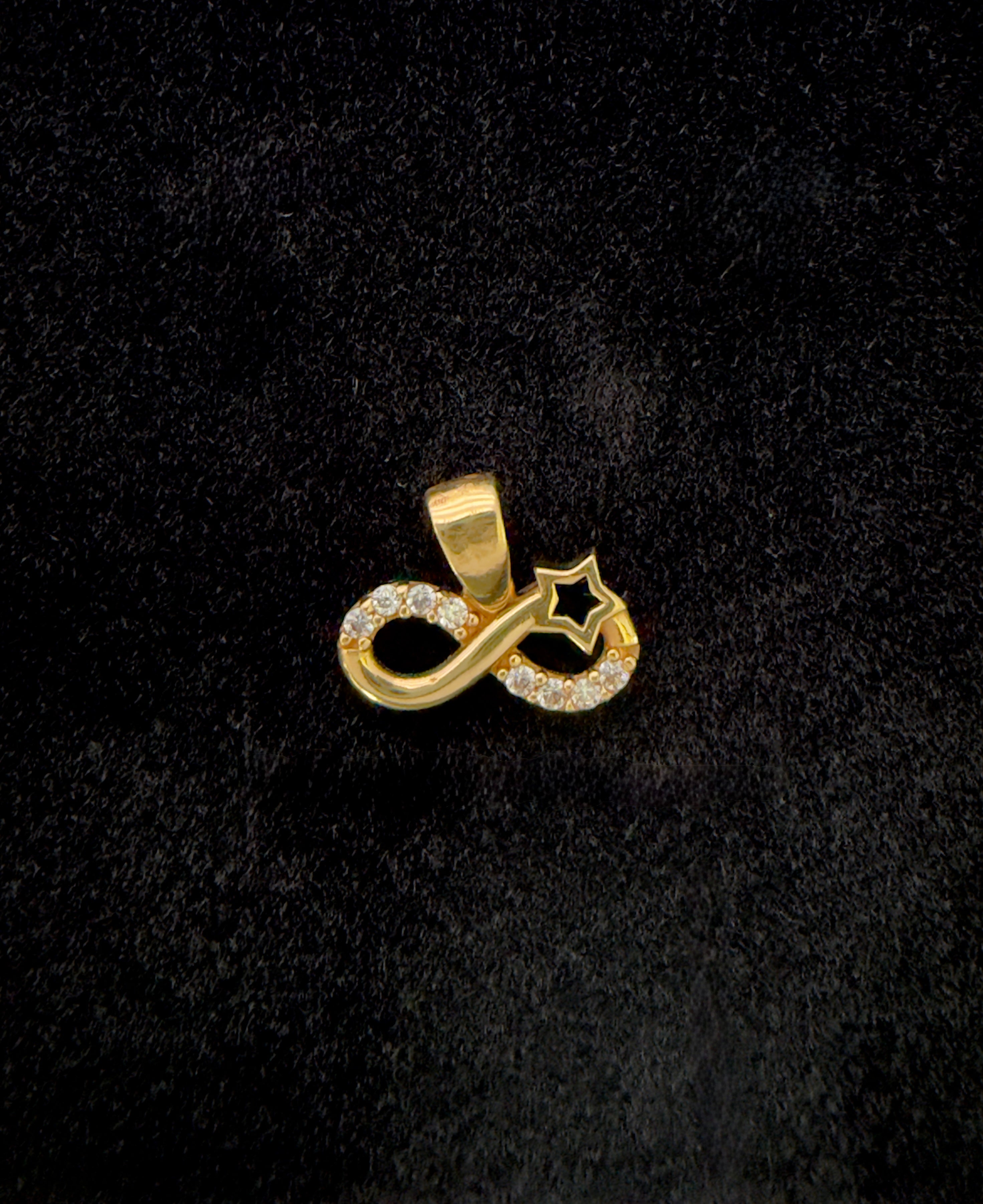 Dije Infinito Oro 18K Italiano 1 g