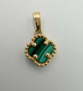 18K Gold V.C Green Pendant - 0.72 g