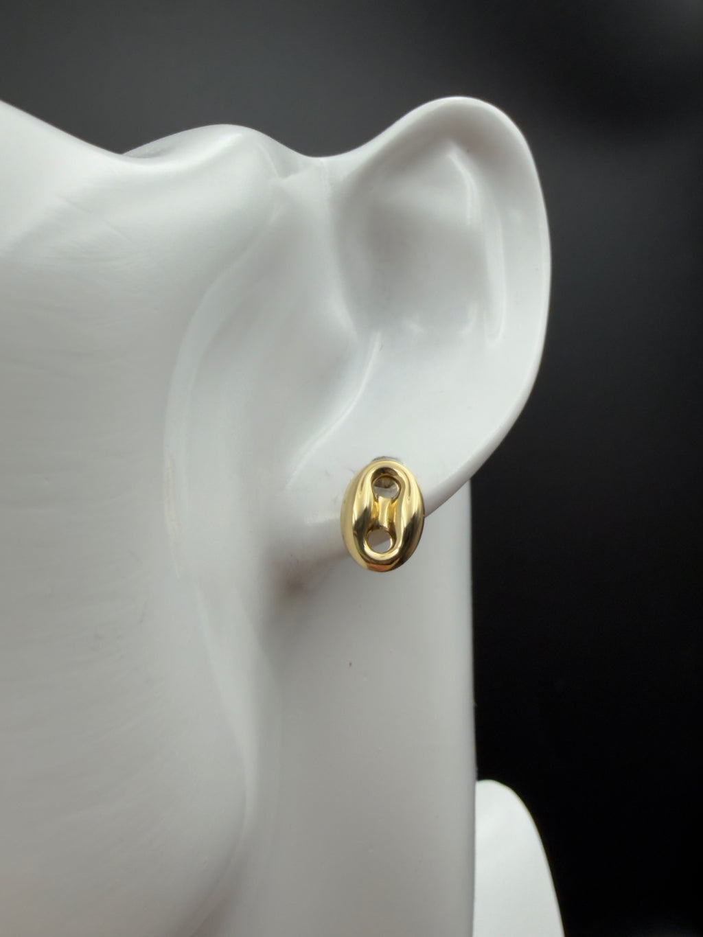 18K Gold Gucci Stud Earrings