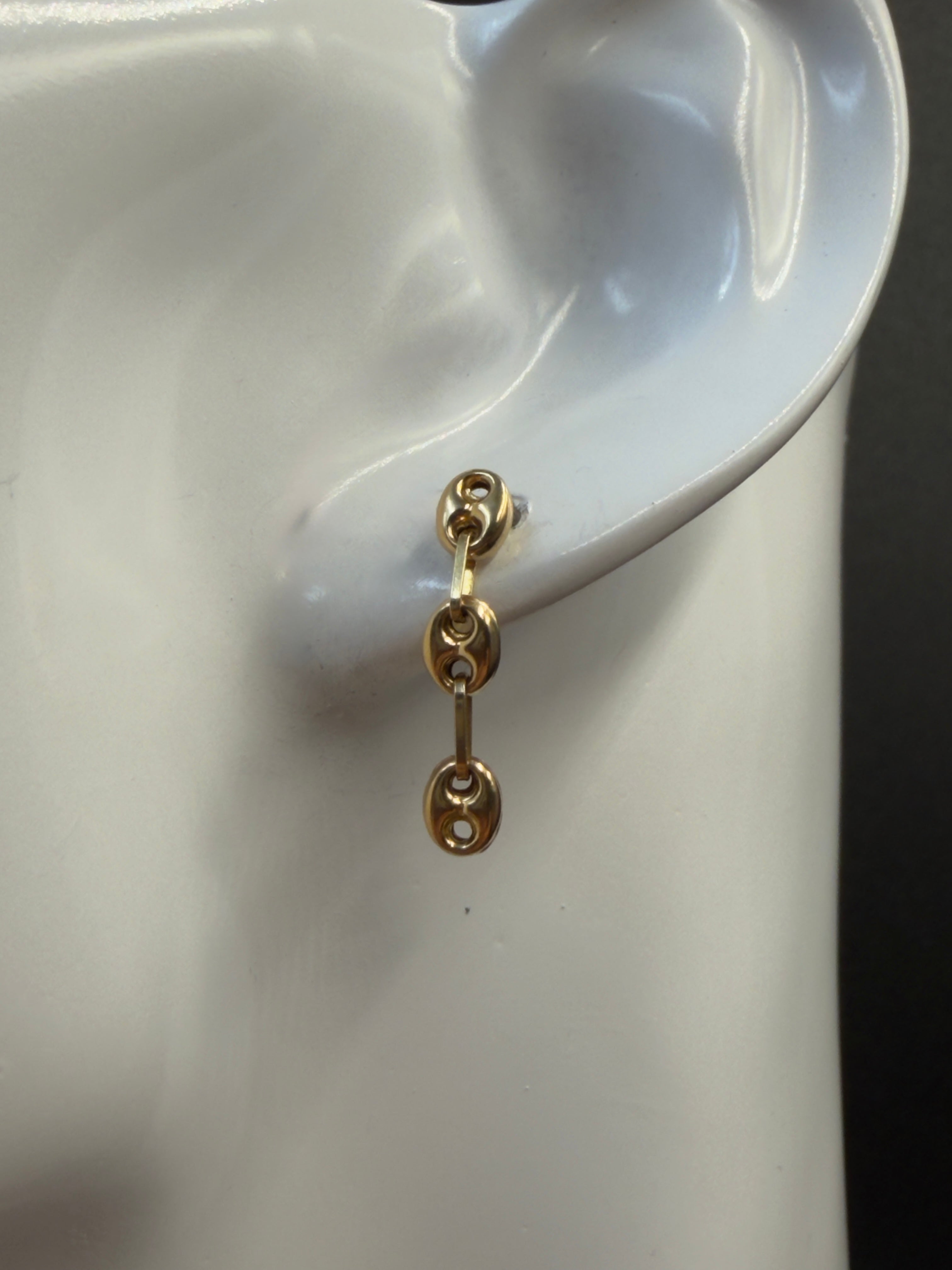 18K Gold Gucci Stud Earrings 0.95g