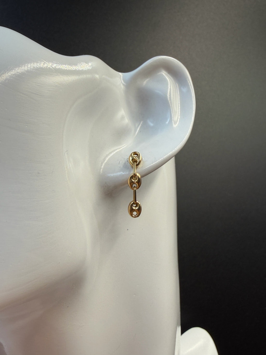 18K Gold Gucci Stud Earrings 0.95g