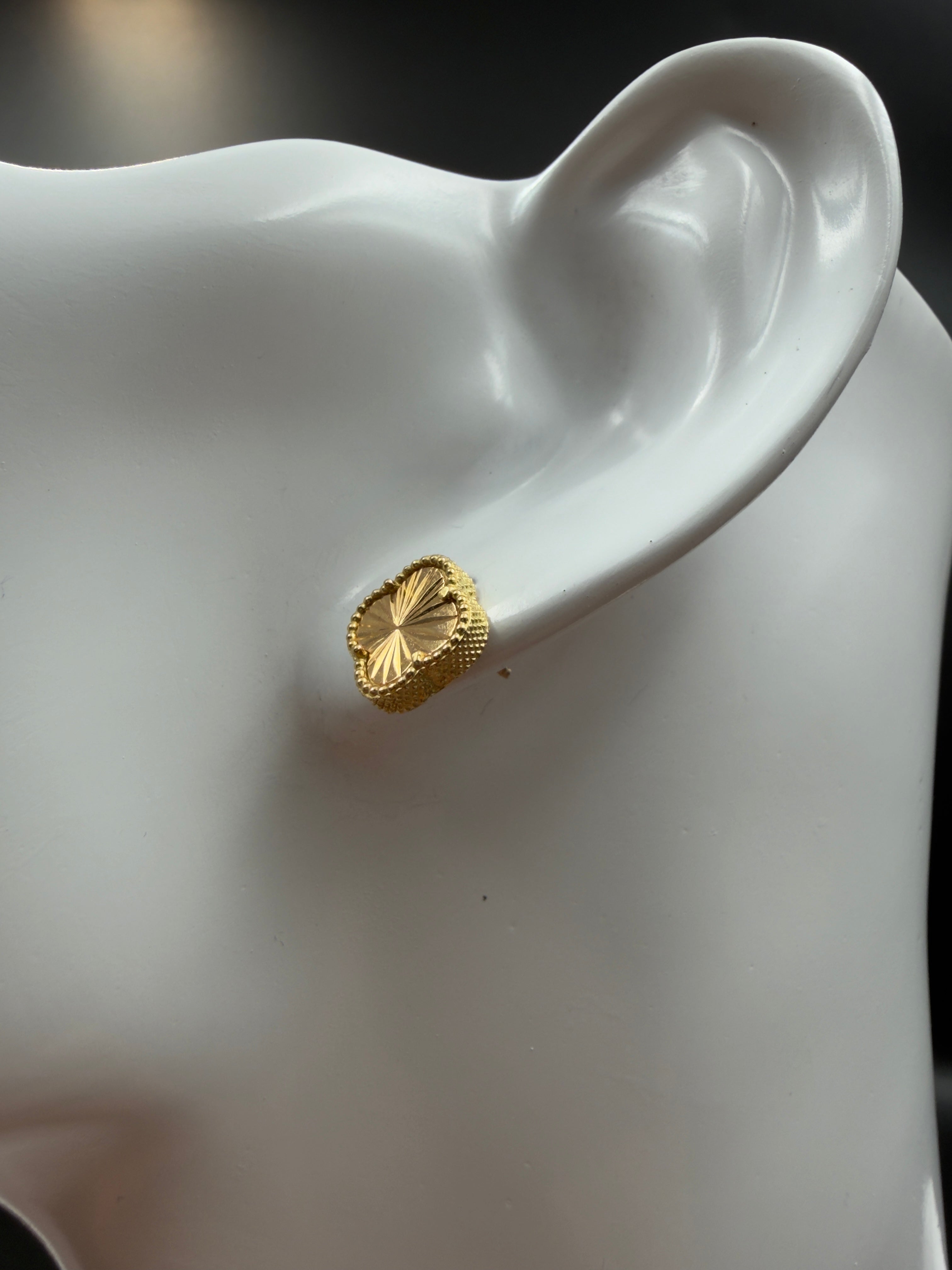 18K Gold V.C Stud Earrings