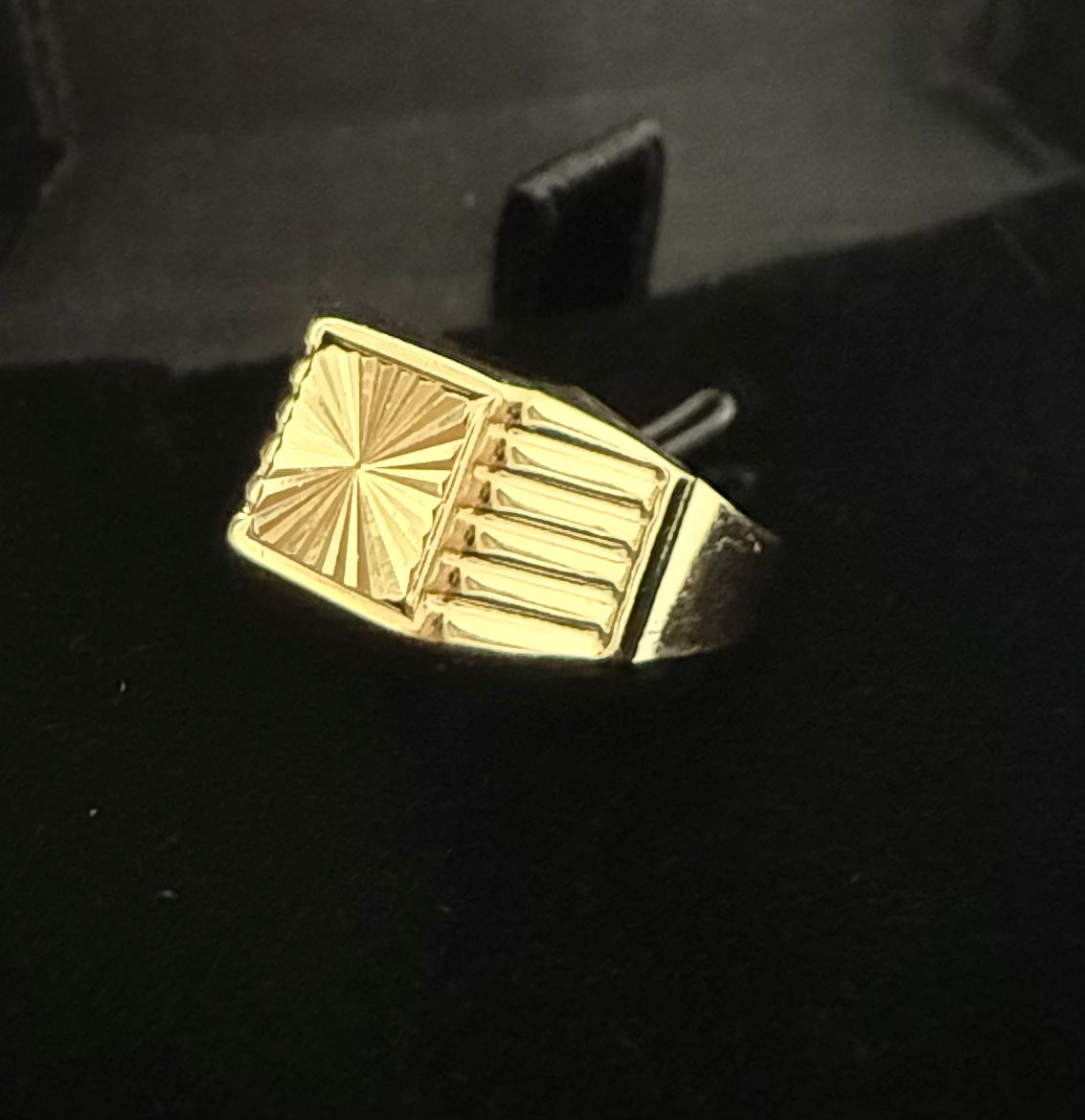 Anillo Clásico Oro 18K Italiano 2.56 g