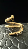 18K Gold Nail Ring – 1.76 g