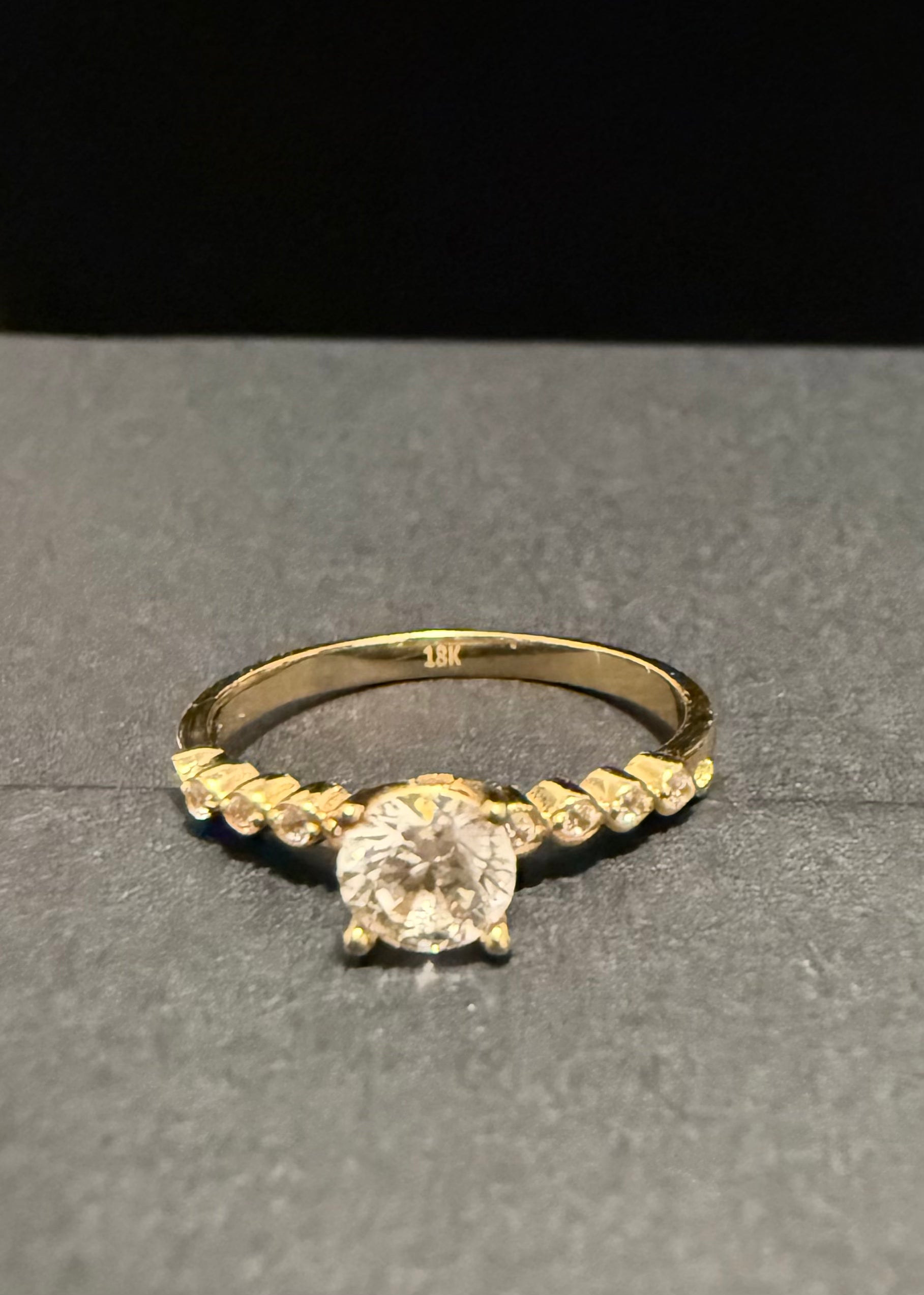 Anillo Compromiso Zirconia Blanca Oro 18K Italiano 2.18  g