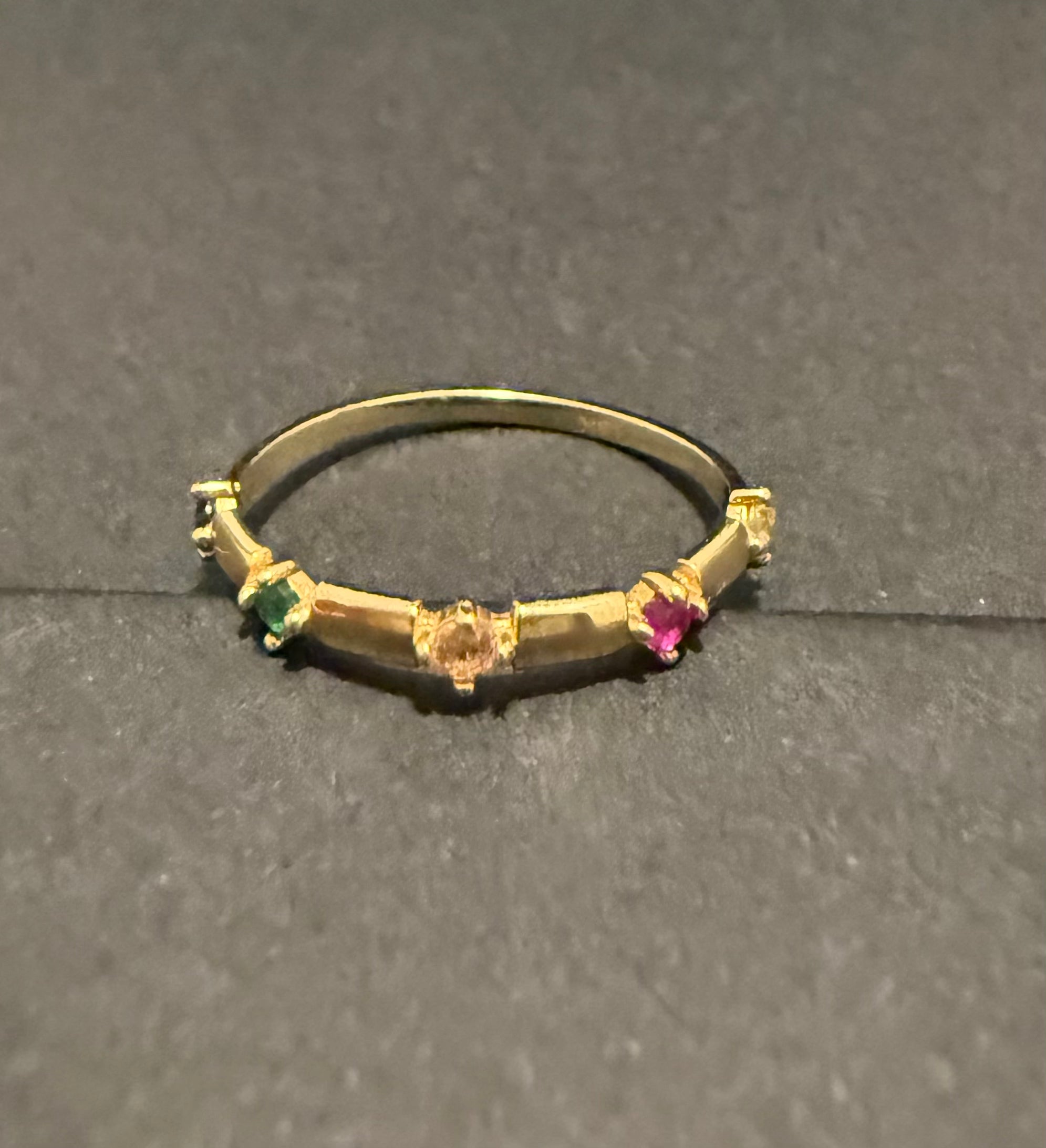 Anillo Colores Oro 18K Italiano 1.23  g
