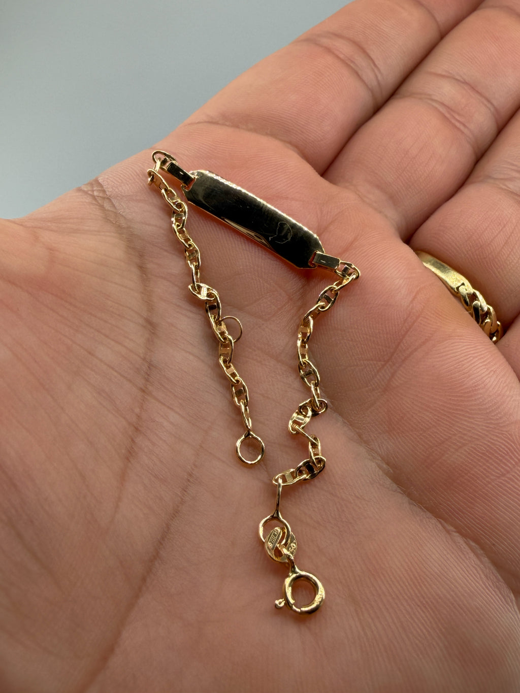 18K Gold Gucci Sailor-Link Baby ID Bracelet – 2.25 g