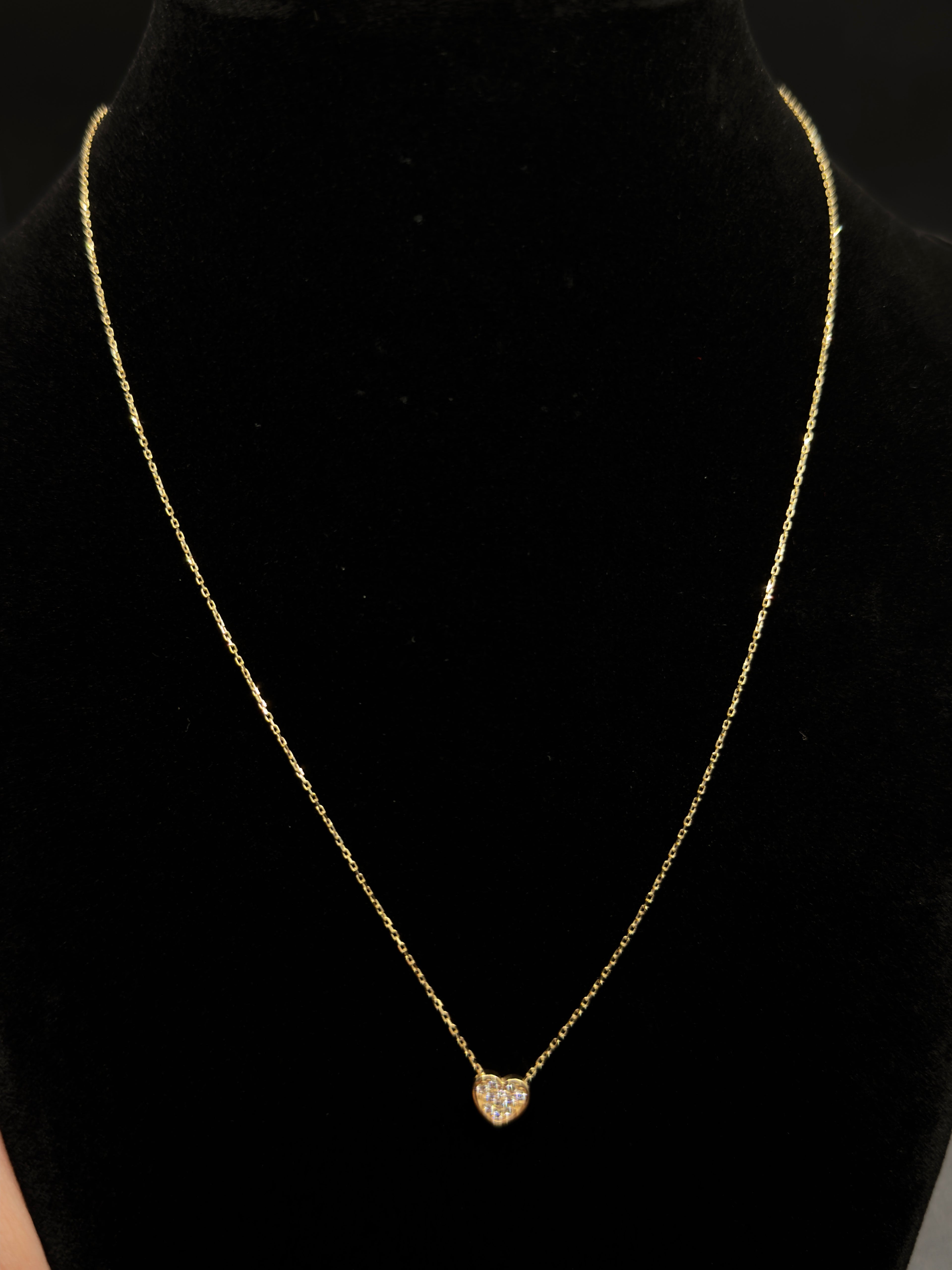 18K Gold Women’s Necklace with White Zirconia Heart Pendant – 1.82 g