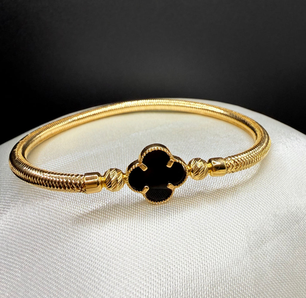 18K Gold V.C Stretch Bracelet - 6g
