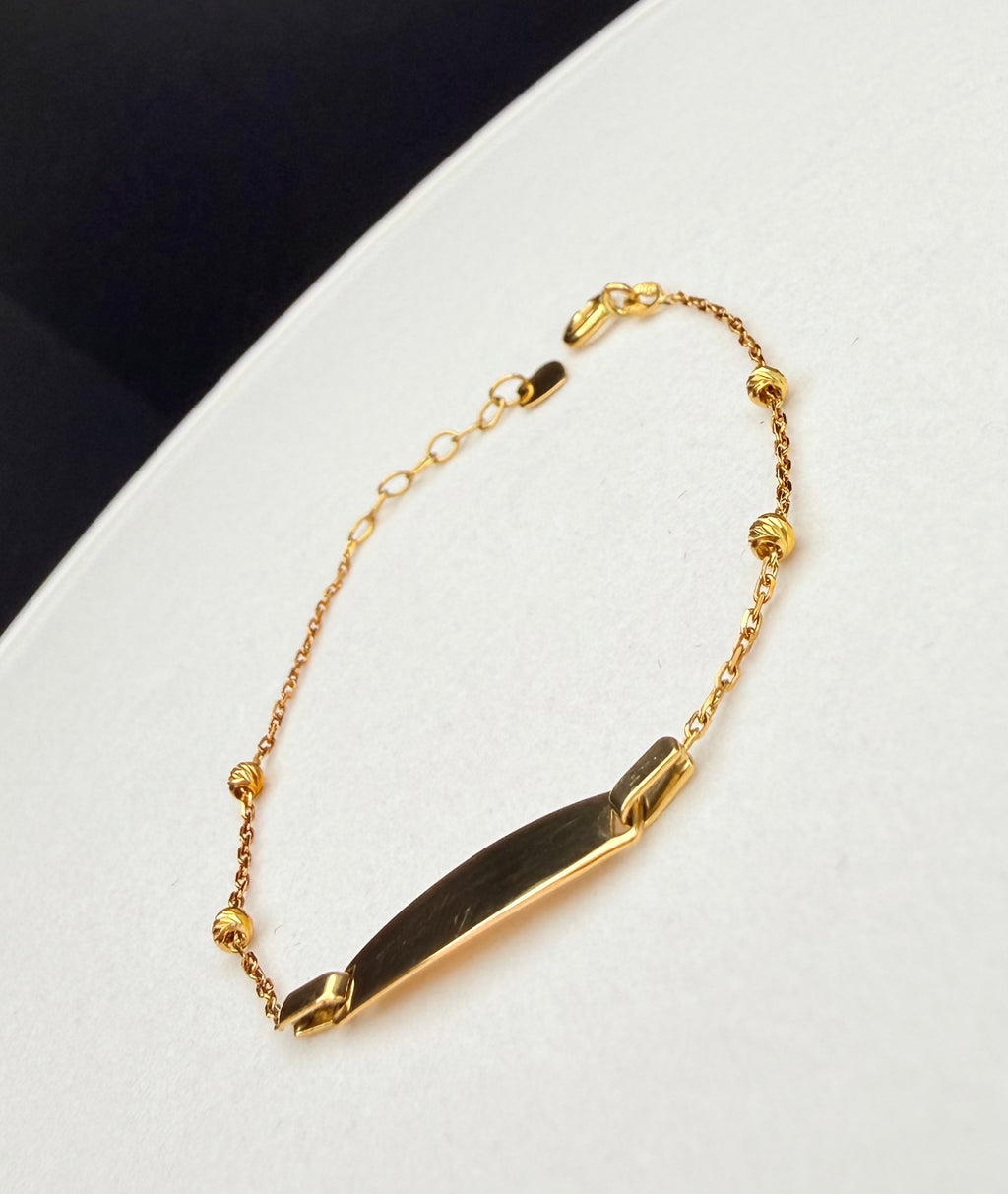 Esclava Placa Bebé Oro 18K 1.73 g