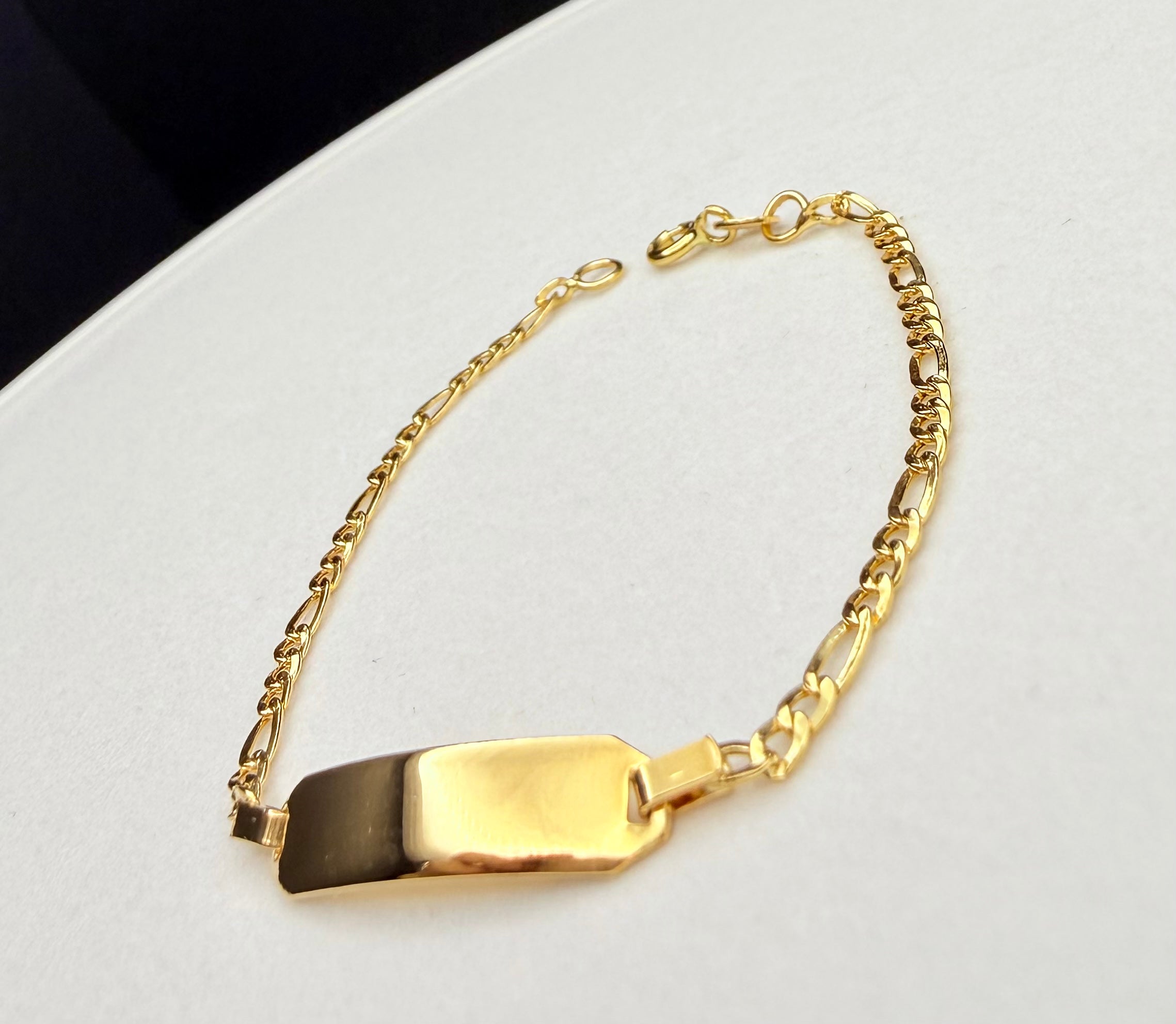 18K Gold Cuban-Link Baby ID Bracelet – 2.40 g