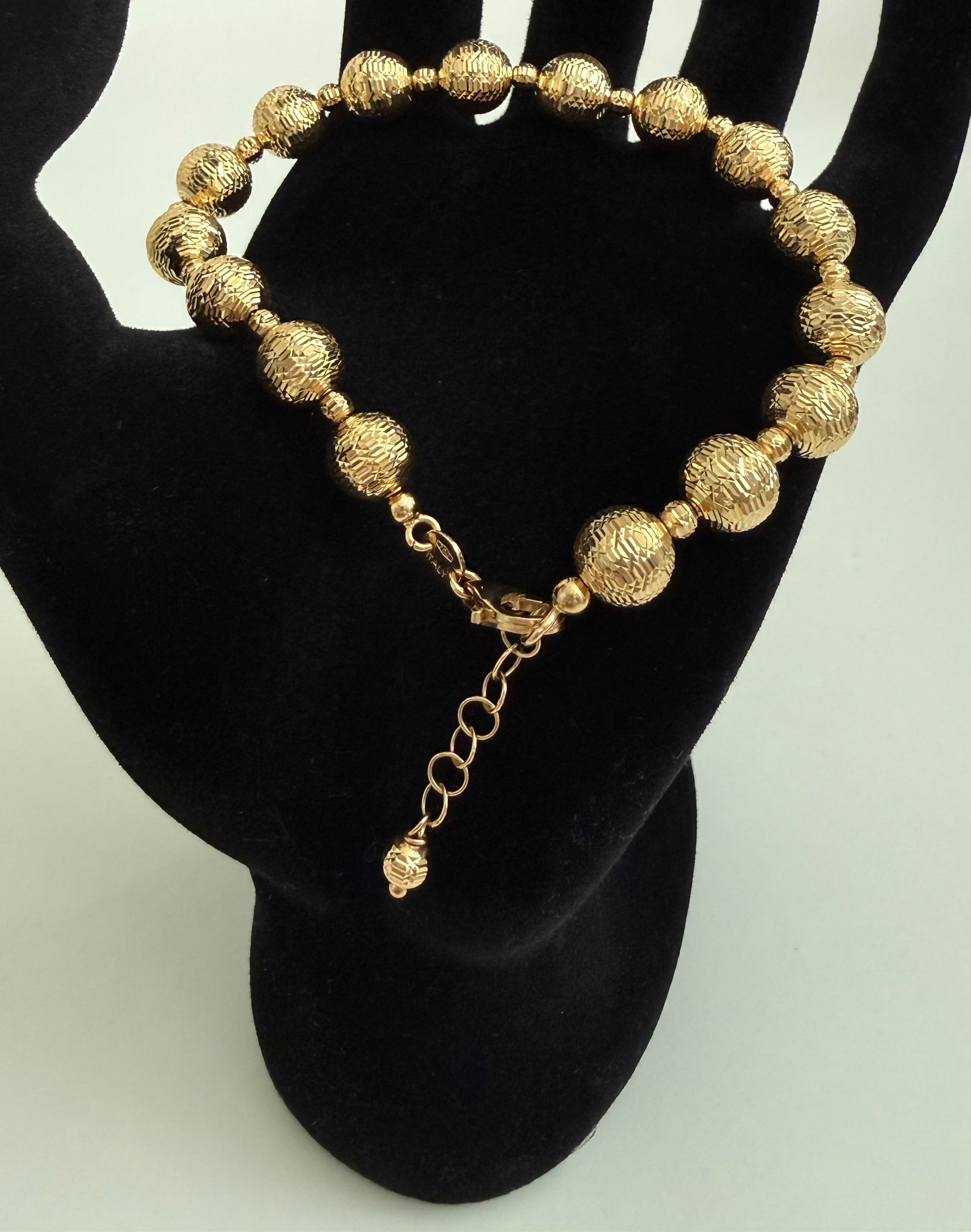 18K Gold Balinese Bracelet – 10.62g