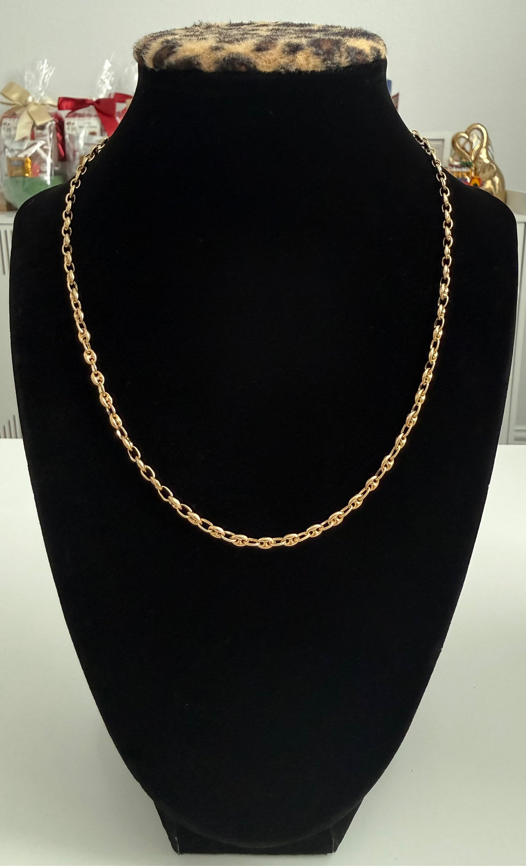 18K Gold Gucci Link Chain – 9.90g
