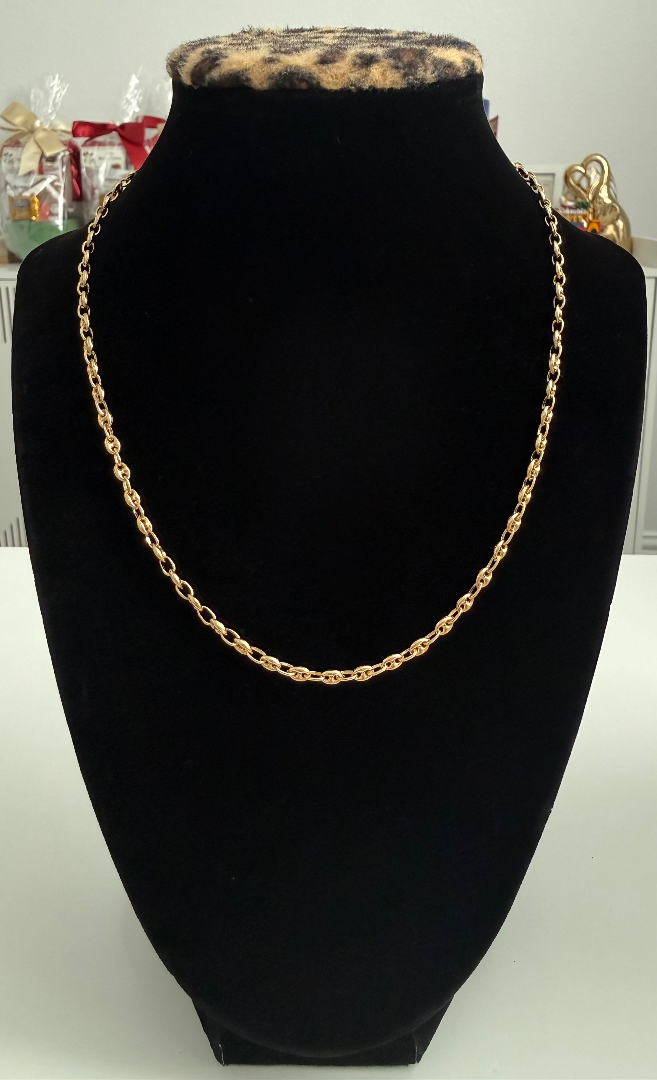 18K Gold Gucci Link Chain – 9.90g