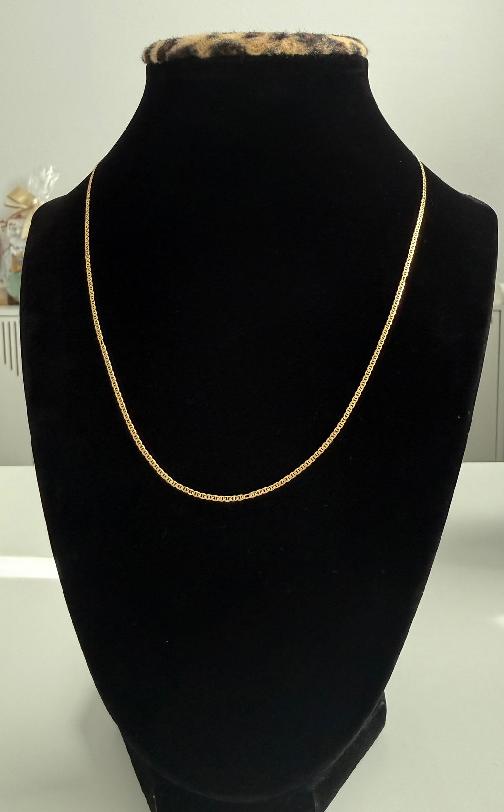 18K Gold Flat Gucci Link Chain – 1.79 g