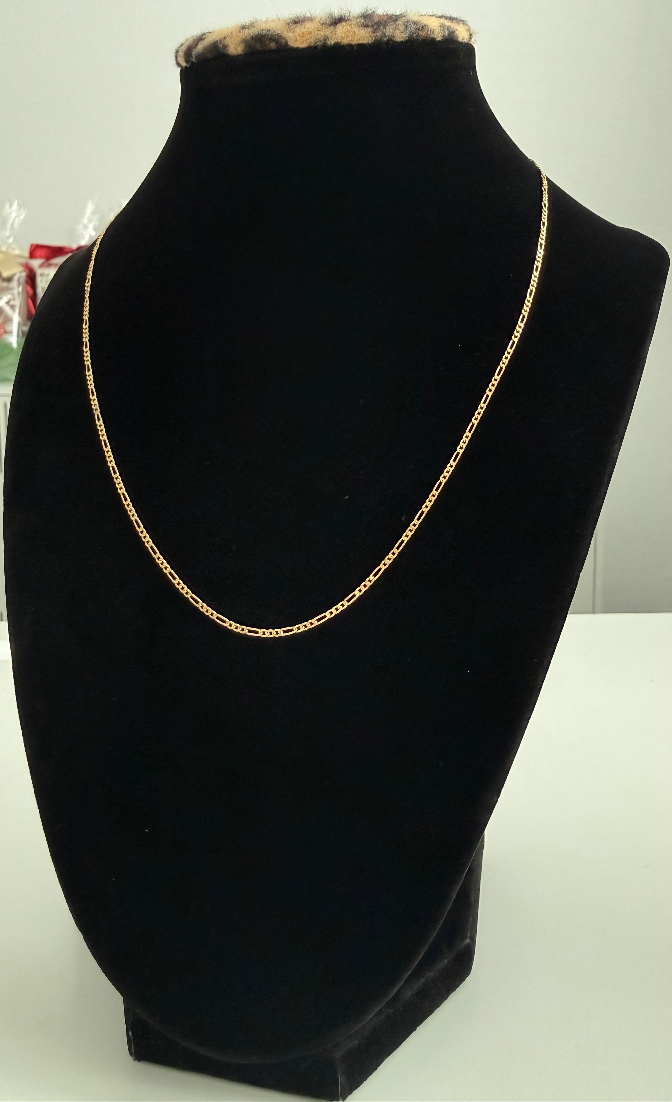 18K Gold Figaro Link Chain – 2.48 g