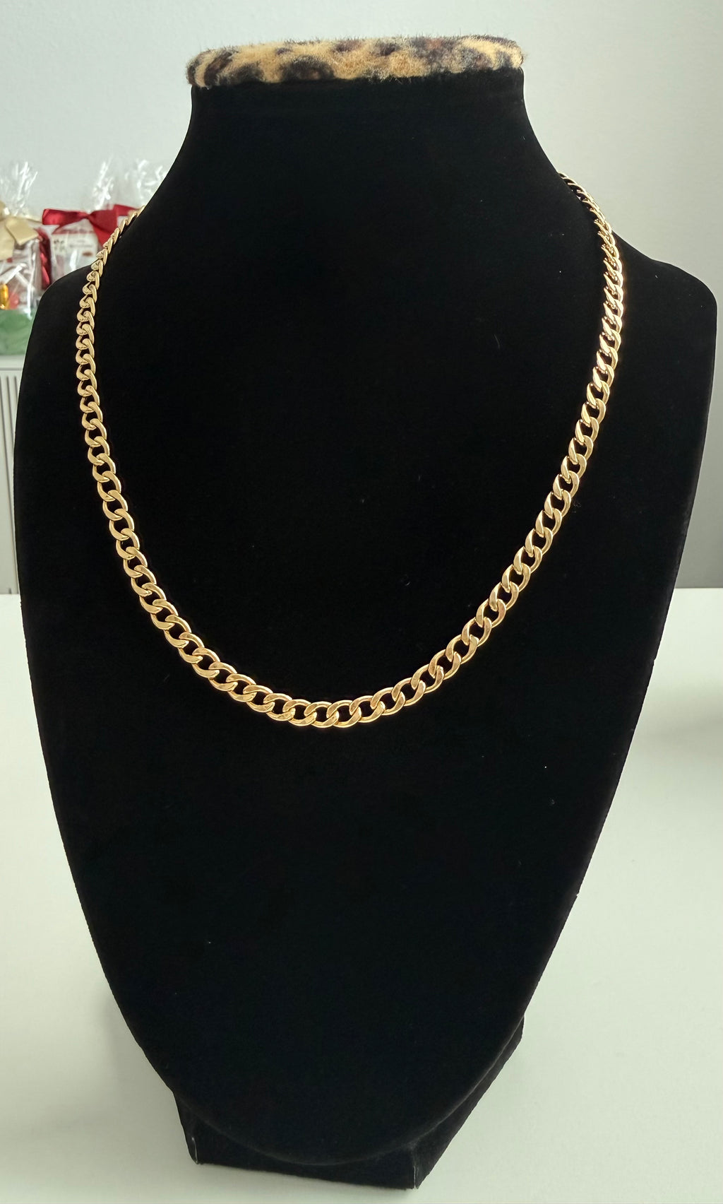 18K Gold Open Cuban Link Chain – 5.48g