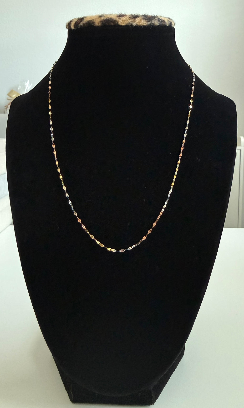 18K Italian Gold Three-Tone Popcorn Chain – 0.98 g