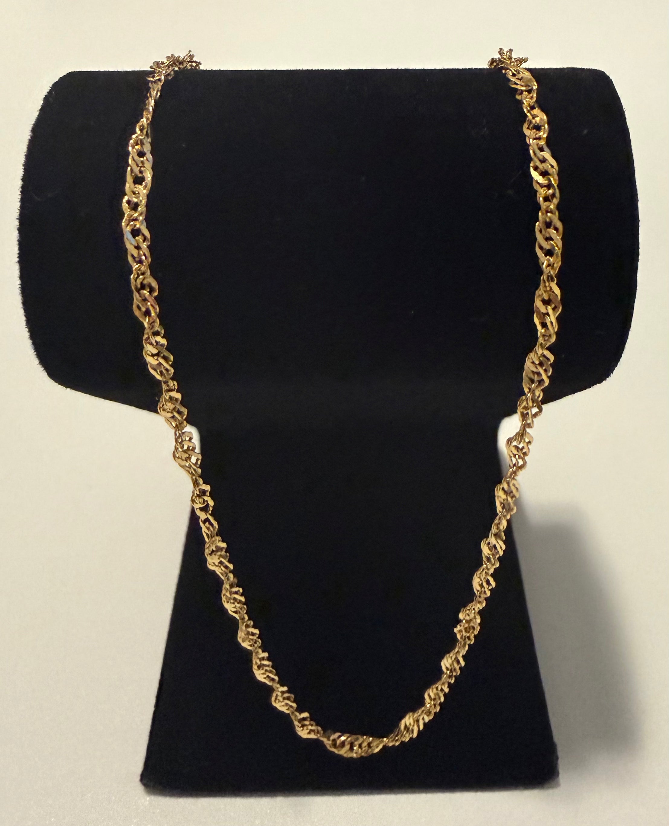 18K Gold Singapore Chain – 2.42 g