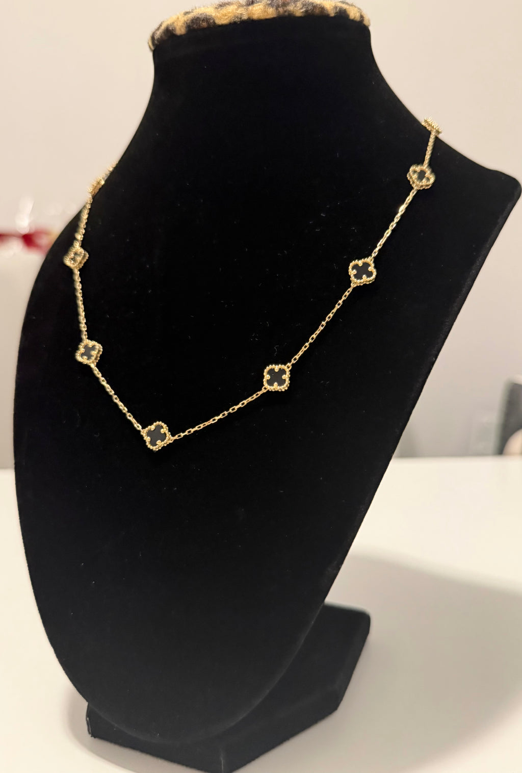 18K Gold V.C Black Chain - 7.35 g