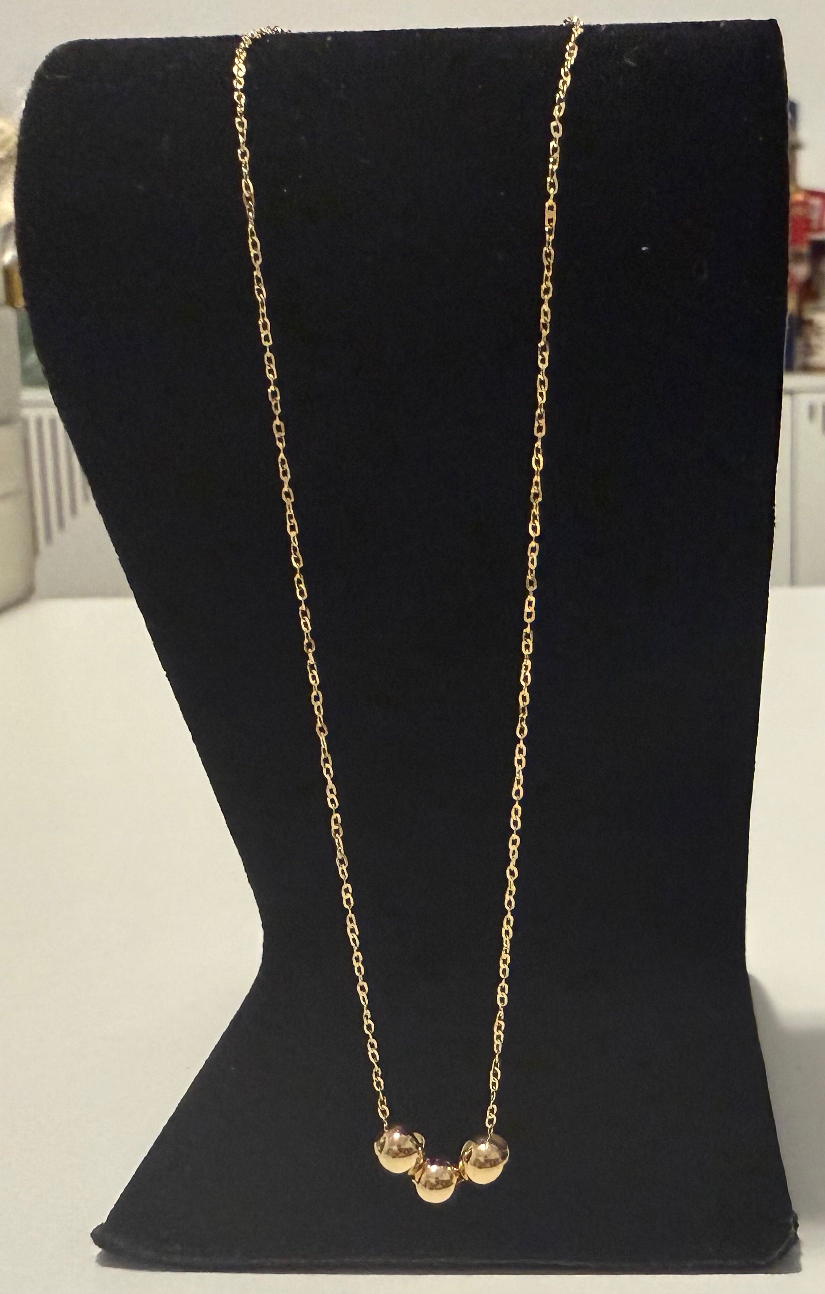 18K Gold Women’s Necklace with Pendant – 0.83 g