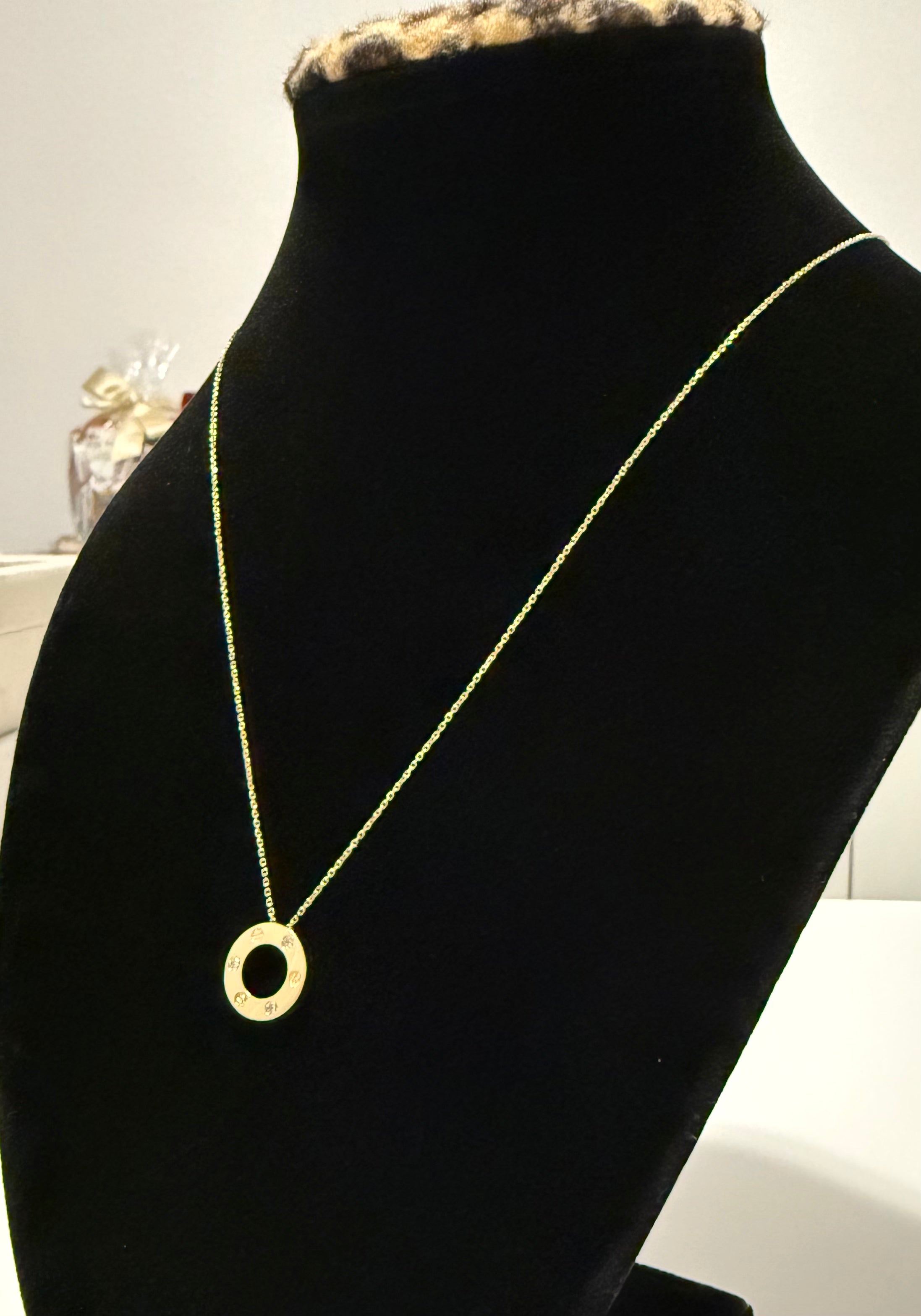 18K Gold Women’s Necklace with Pendant – 2.64 g