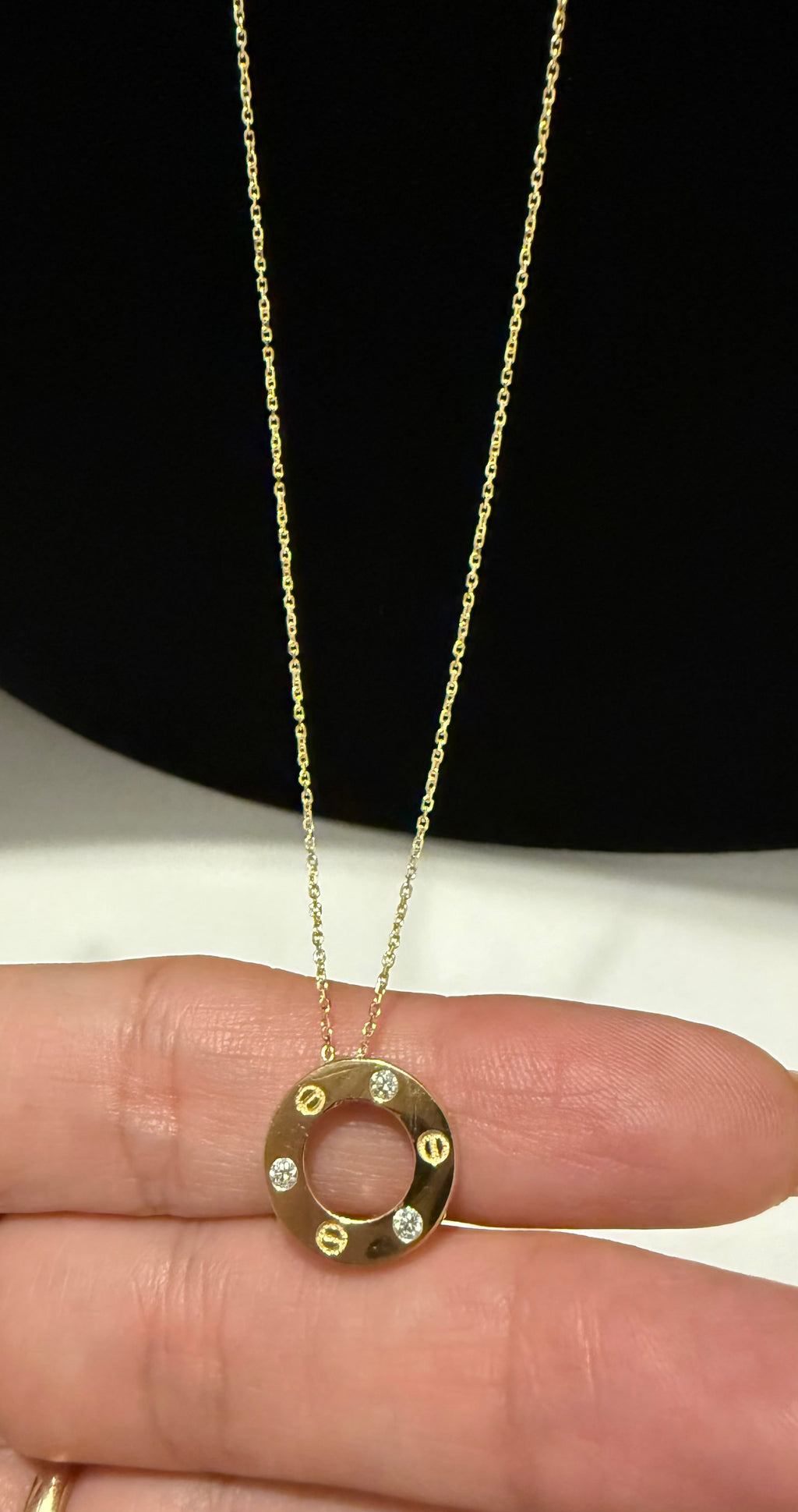 18K Gold Women’s Necklace with Pendant – 2.64 g