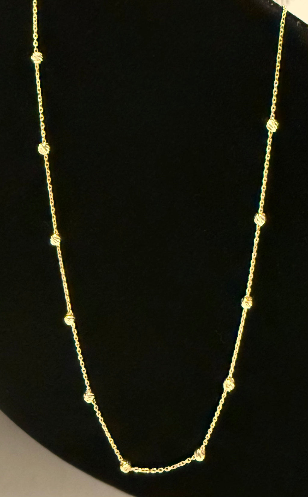 18K Gold Women’s Necklace with Pendant – 1.89 g