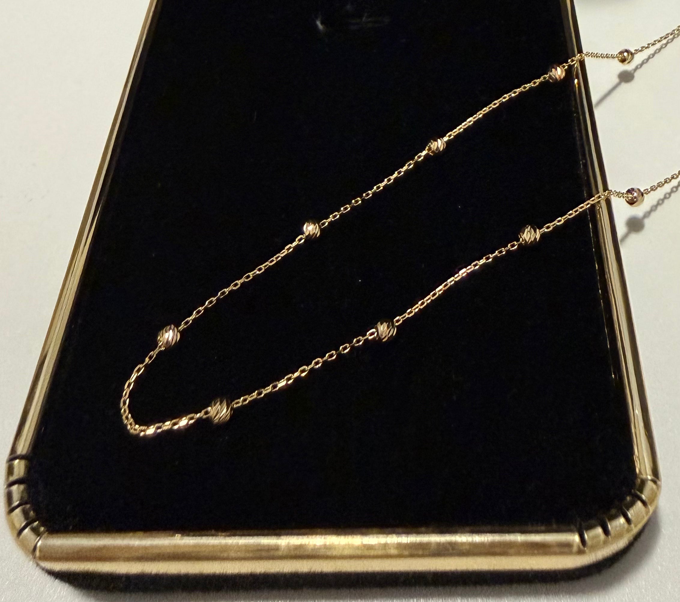18K Gold Women’s Necklace with Pendant – 1.89 g