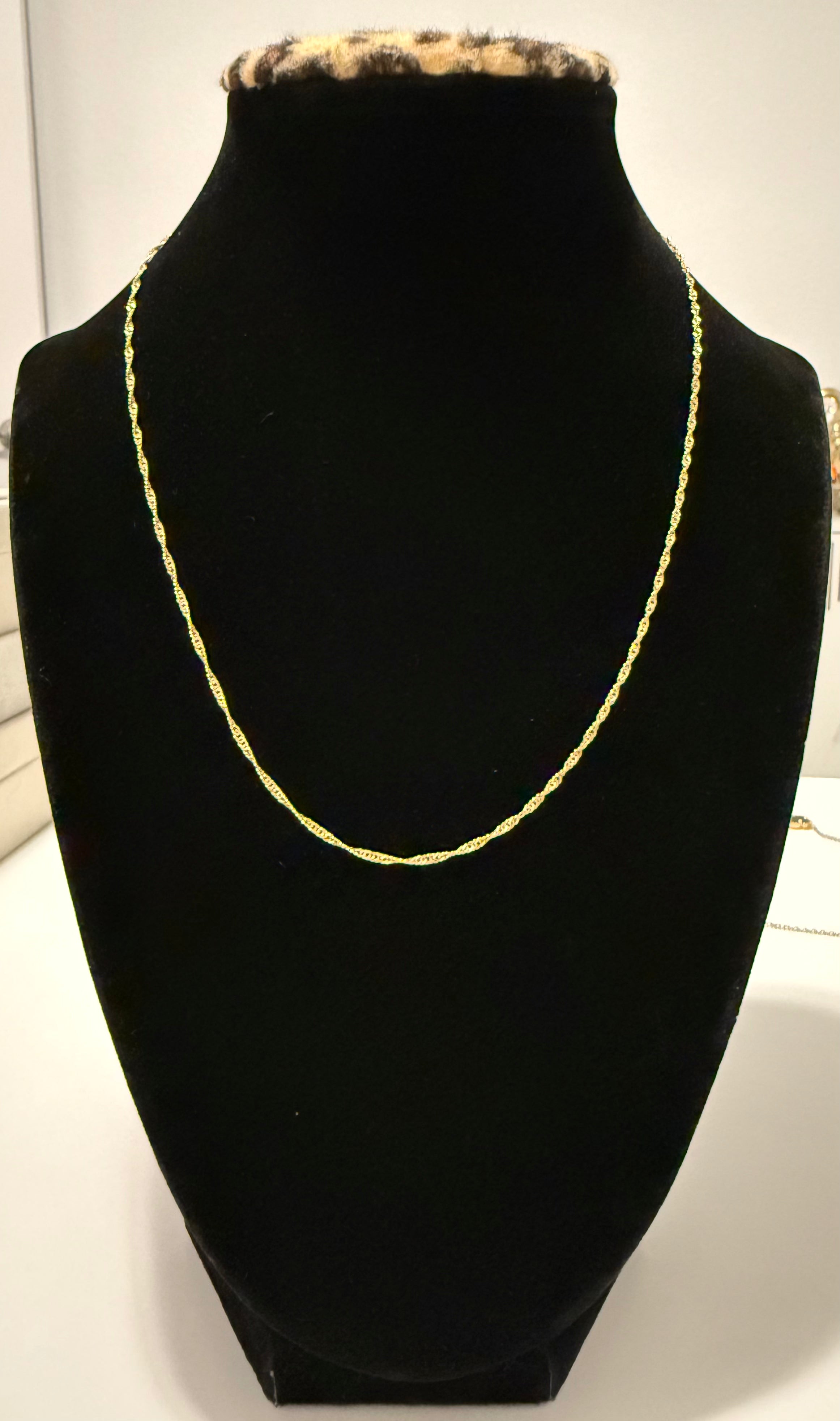18K Gold Singapore Chain – 1.56 g