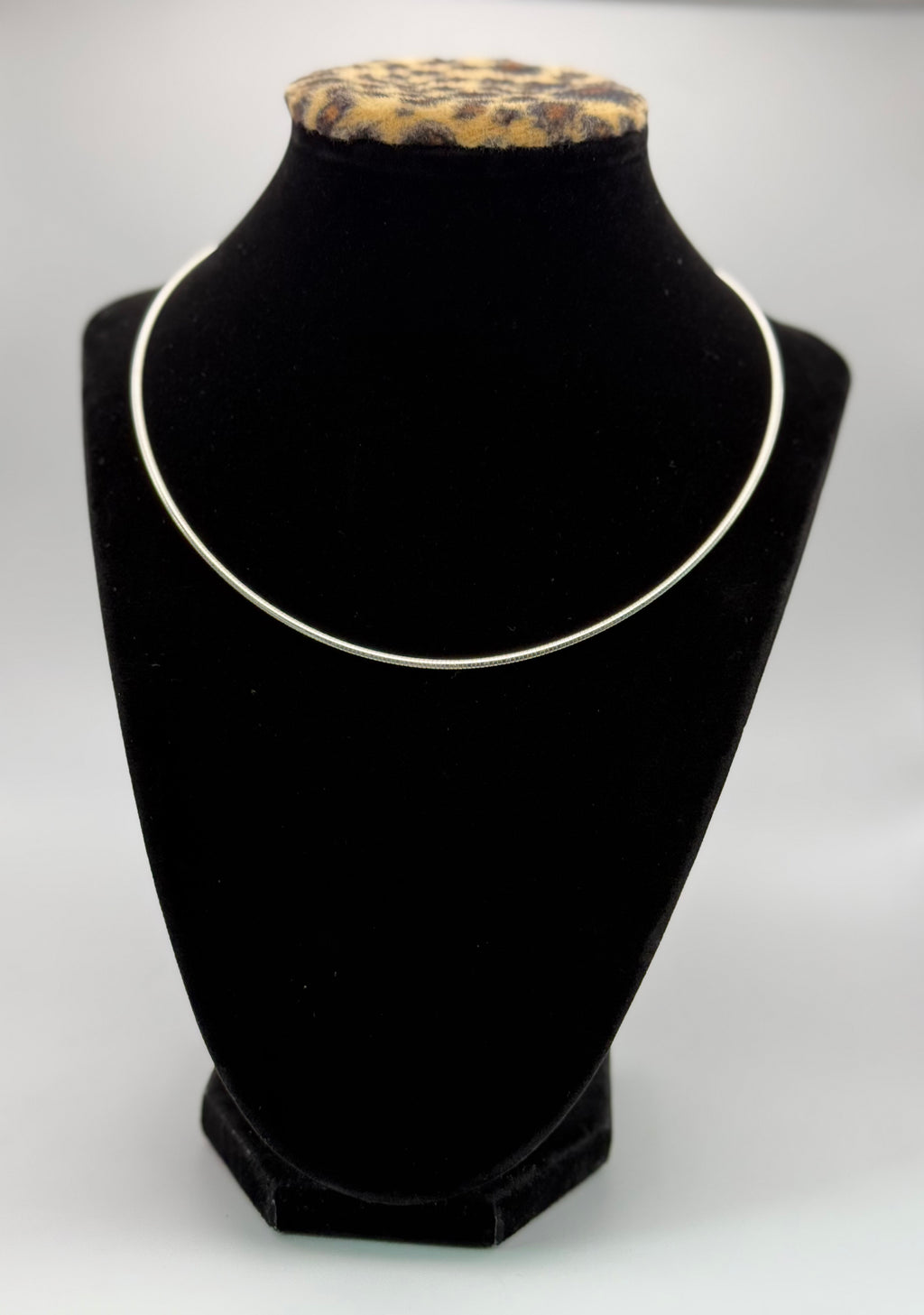 18K Gold Two - Tone Women's Necklace - 8.43g