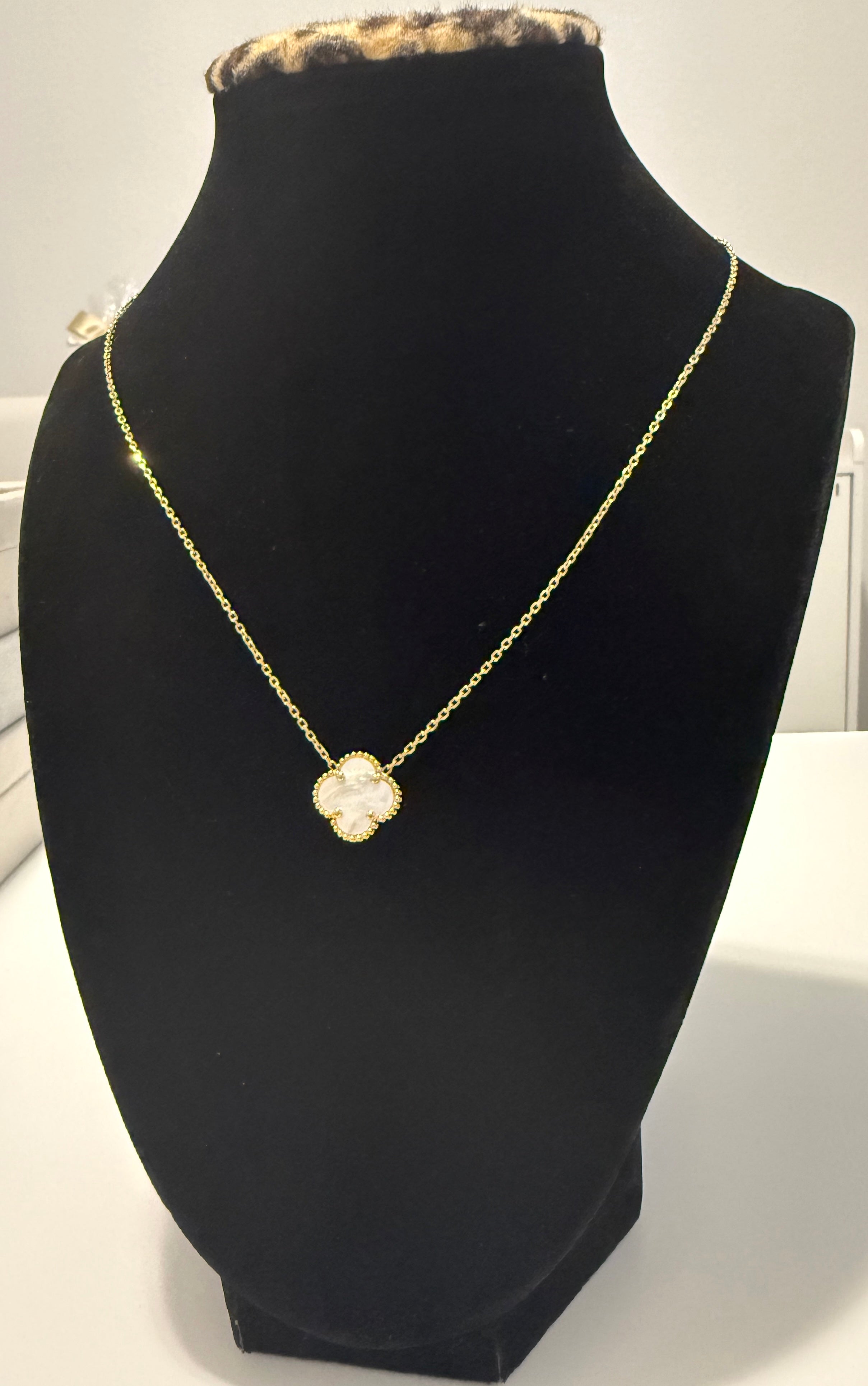 18K Gold V.C White Chain - 4.47 g