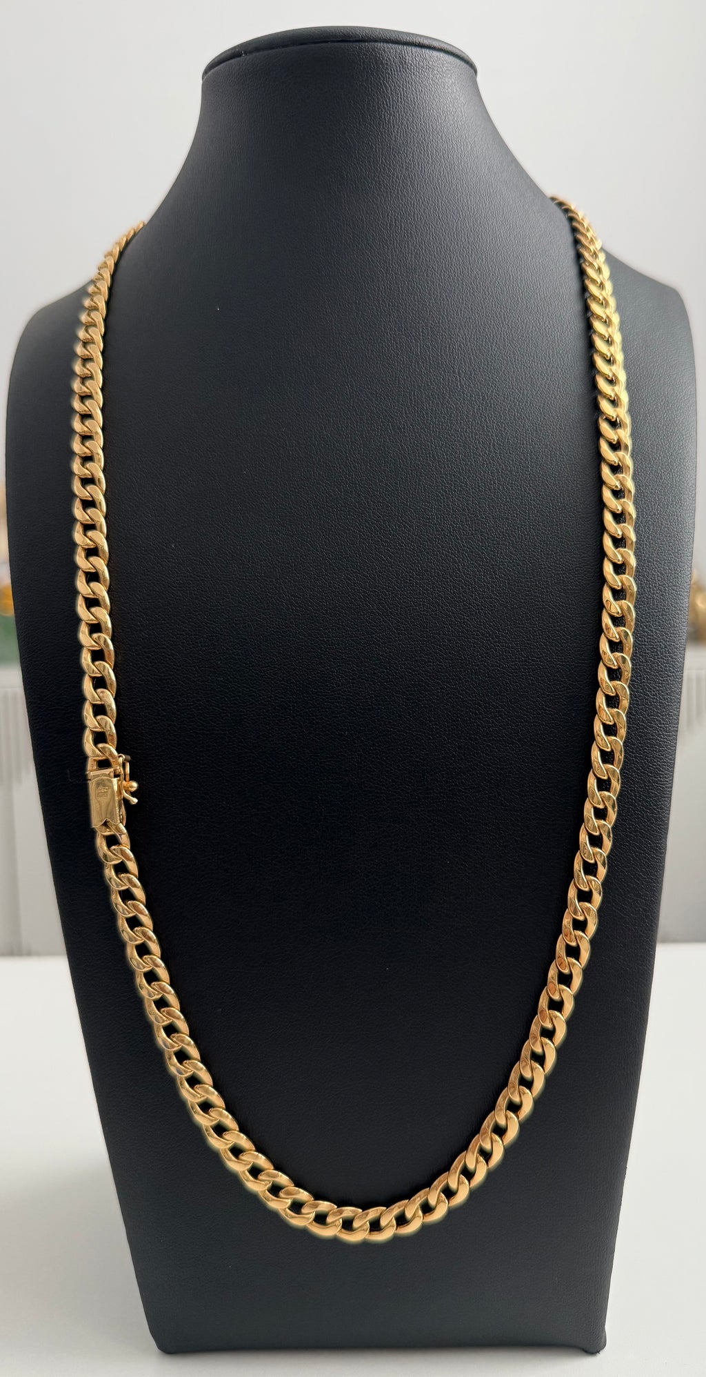18K Gold Open Cuban Link Chain with Box Clasp – 16.1g