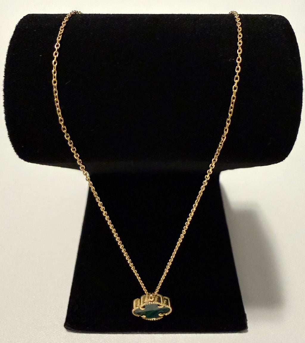 18K Gold V.C Green Chain - 2.45 g